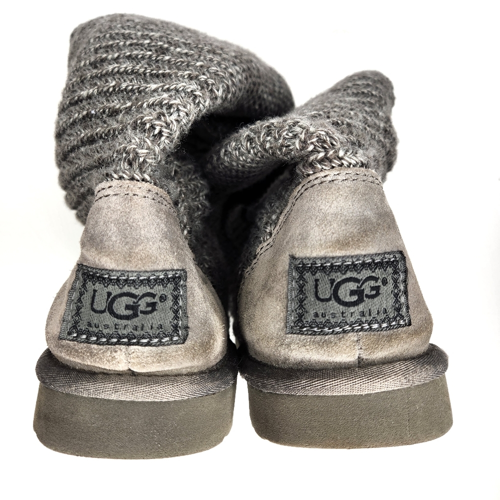 UGG Classic Cardigan Knit Boots in Gray size 8 - Picture 5 of 12